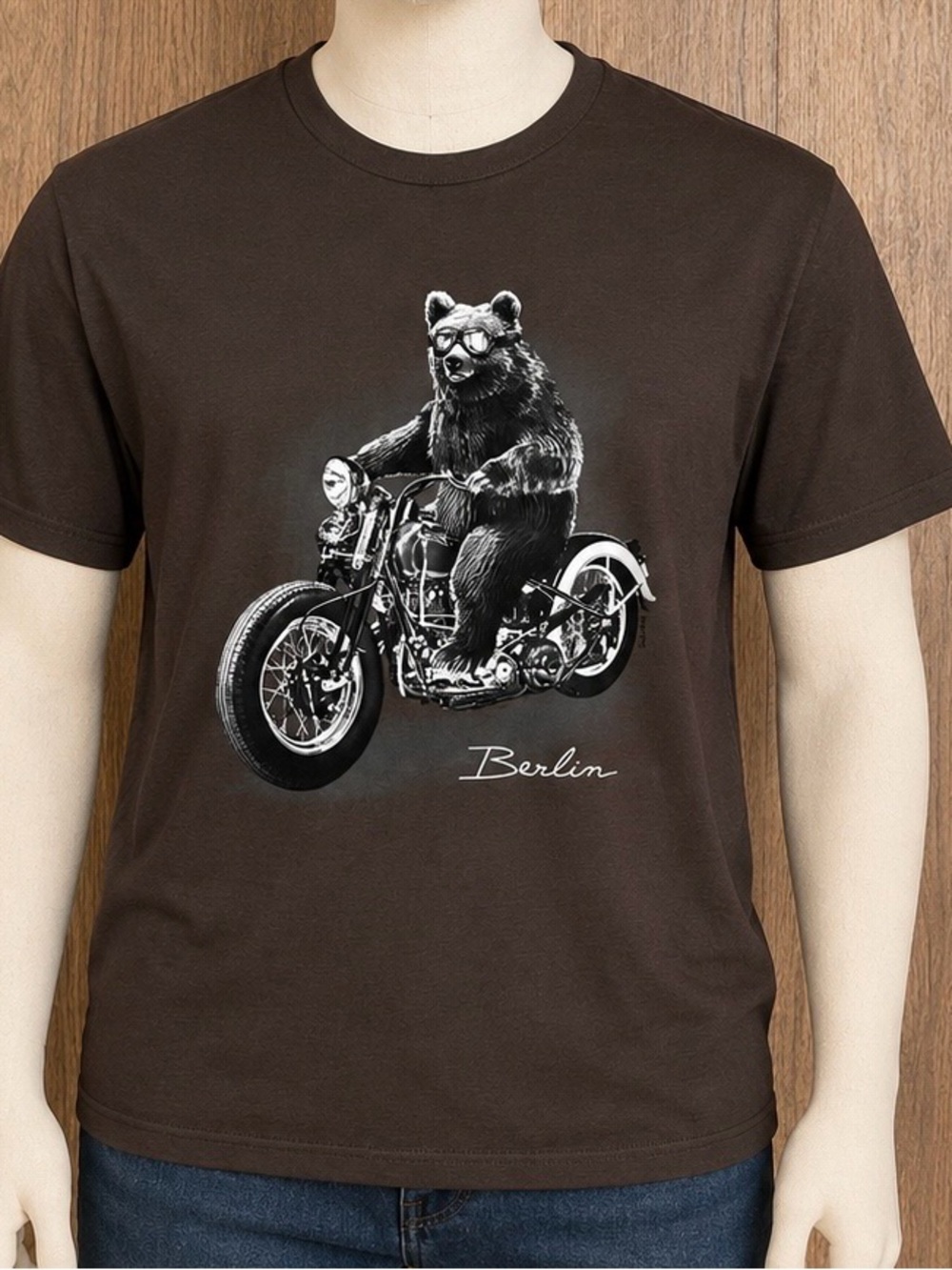 Classic Berlin Brown Bear Motorcycle T-Shirt - Berlin Graphic Size M. NWT